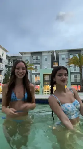 #jennypopach #jennyprosea #roseliearritola #rares #foryou #swimming 