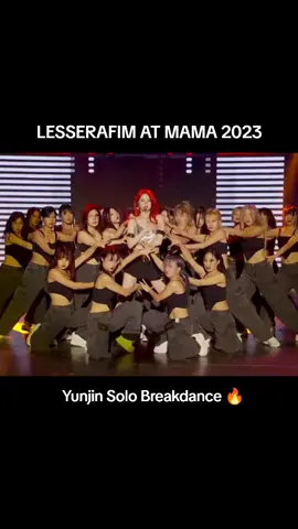 mother is serving! 🔥 #lesserafim #yunjin #kpop #fypシ #sserafyn 