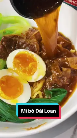 Mì tôm xuông được up size thành mì bò Đài Loan 🤪🤪 #himxngot #dcgr #fyp #ancungtiktok 