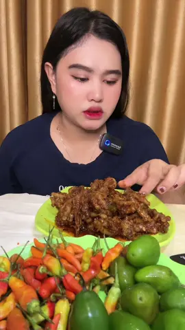 Emang ada ya Yg ga suka ceker mercon?pdhl hemz mantaf🤤#mukbangcekermercon #nentygarutkarawang #karawangtiktok #tiktokkarawang 
