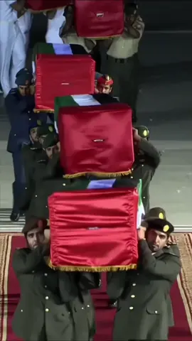 الشيخ محمد بن زايد : في يوم الشهيد، نستذكر شهداءنا الأبرار الذين قدموا أرواحهم فداءً للوطن ودفاعاً عن مبادئه الأصيلة، وسجلوا أسماءهم بحروف من نور في أشرف صفحات التاريخ. ونوجه تحية تقدير وامتنان إلى ذويهم الذين ضربوا أروع المُثل في التضحية والفداء، وندعو الله أن يحفظ دولة الإمارات ويديم عزها ومجدها. #اكسبلوررررر #اكسبلور #explore #viral #يوم_الشهيد #30november #٣٠_نوفمبر #v #foryou #fypシ #fyp 