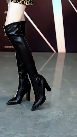 Bốt đùi trên gối 3 màu  đế trụ 7cm #xuhuong #bốt_nữ #bốtdui #boothottrend #bôtxinh #phoidoxinh #foryou #viralvideo #xuhuongtiktok 