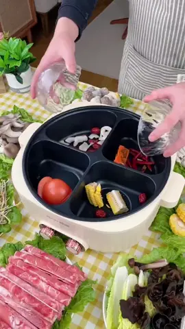 Bạn đã thấy loại nồi lẩu bốn vỉ này chưa, một nồi nấu bốn món tiện lợi quá. #noilau #noilaumini #noilaudien #noilaudanang #giadungthongminh #medobepnoidiatrung #mebepnghiennha #decor #hoimedobepnoidiatrung 