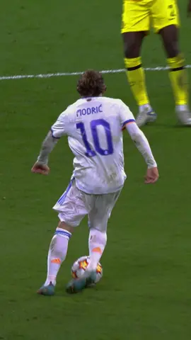 This pass 💫 #ChampionsLeague #UCL #Modrić 