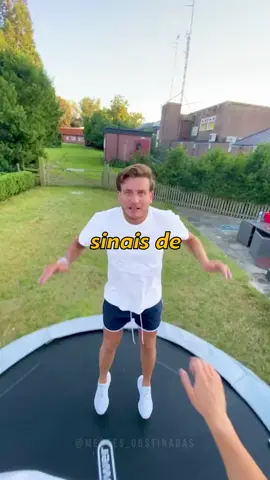 Levanta o dedo se você… Edição: Burrinho #curiosidades #levantaodedo #abaixaumdedo #quiz #teste #videossatisfatorios