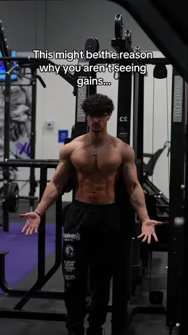 Start applying this to your workouts if you’re not doing it already 🦾 Follow me for more fitness tips & workouts :) 🦍 @gorillamind | code HUSSEIN for 10% off Link to apply to my 1-on-1 coaching is in my bio 🤝 #foryou #foryoupage #GymTok #gymmotivation #bodybuilding #gymtips #aesthetics