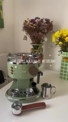UNBOXING de la machine de mes rêves la icona vintage 🎀🐆💅 #cafe #coffee #delonghi #vintage #deco #unboxing #machineacafe #haul #Lifestyle #paris 