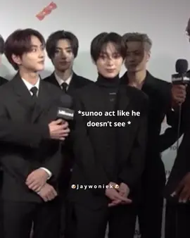 They were so serious about passing the mic #enhypen #jake #jay #jungwon #sunghoon #sunoo #yangjunwon #simjaeyun #parksunghoon #engene #NI_KI #jaywoniek  #rikinishimura #heeseung #kpopfyp #kpopfypシ #explore #enhypenedit 