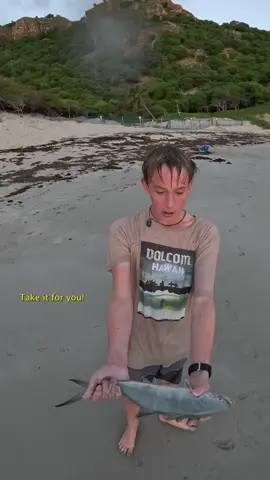 They gave me bait, I gave them Fish #fishing #fyp #fisherman 