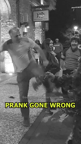 PREGNANT LADY SCARED by BUSHMAN - HUSBAND kicks BUSHMAN - #georgia_pranksters   #prank #bushman   #funny   #scareprank   #broma #pregnant #karatekick