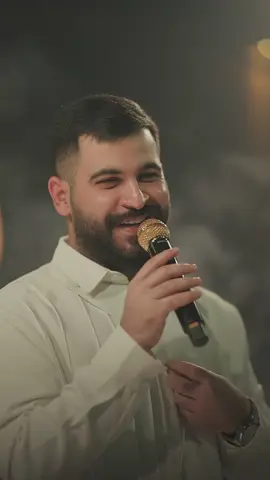 حبي يزيد ما ينقص .. بمرور الوقت يتجدد 🤍 #محمود_الغياث || #الاعجاب_واضح 