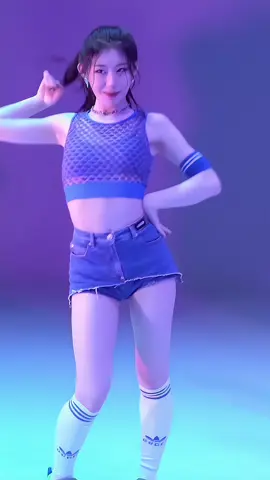 I never understood why she was so hated on like shes actually so pretty #chaeryeong #itzy #fancam #xqlna 