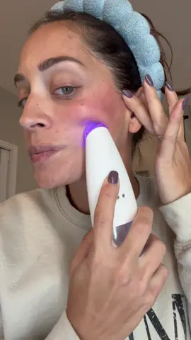 Full review with using the @beautybio GLOfacial Hydro-Infusion Pore Cleansing Tool. Y’all… the amount of stuff this sucked out is my skin 🫣 post treatment my skin feels amazinggggg and so smooth! This is one you need to add to your skincare routine . #beautybio #skincare #beauty #clearskin #clearskintips #facial #athomeskincare #beautybloggers #beautyblog #hydrating