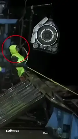 Fisherman falls overboard #fisherman #luckyescape #manoverboard #followers #followtrain 