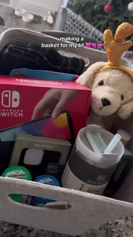 hehehe he loved it YAY! 