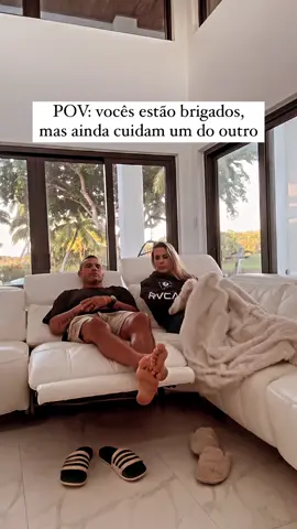 Na sua casa também é assim? 🤣 A gente discute, mas não adianta, o amor e o cuidado sempre falam mais alto! @vitor_belfort 