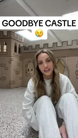 Goodbye castle 😭 #livingleonard 