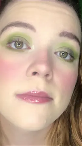 Green Christmas Makeup Look 🎄@Lunar Beauty🌙  #christmasmakeup #makeupvideo #eyeshadow #eyeshadowtutorial #eyeshadowlook #eyeshadowvideo #makeup 