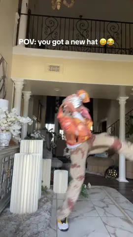 Rate my hat 1-10!!!!  This  dance definitely fun 😂 #trending #dance 