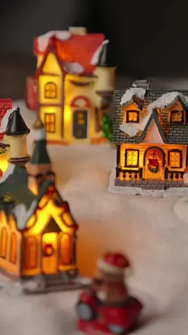 Ngôi nhà nhỏ kèm đèn led trang trí Noel #pgc2023 #trangtrinoel #giangsinh #noel #merrychristmas 