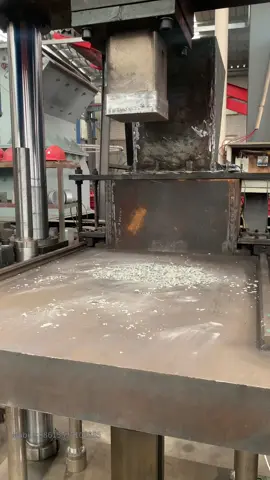 Metal chips briquette machine. Aluminum press machine. Spain 