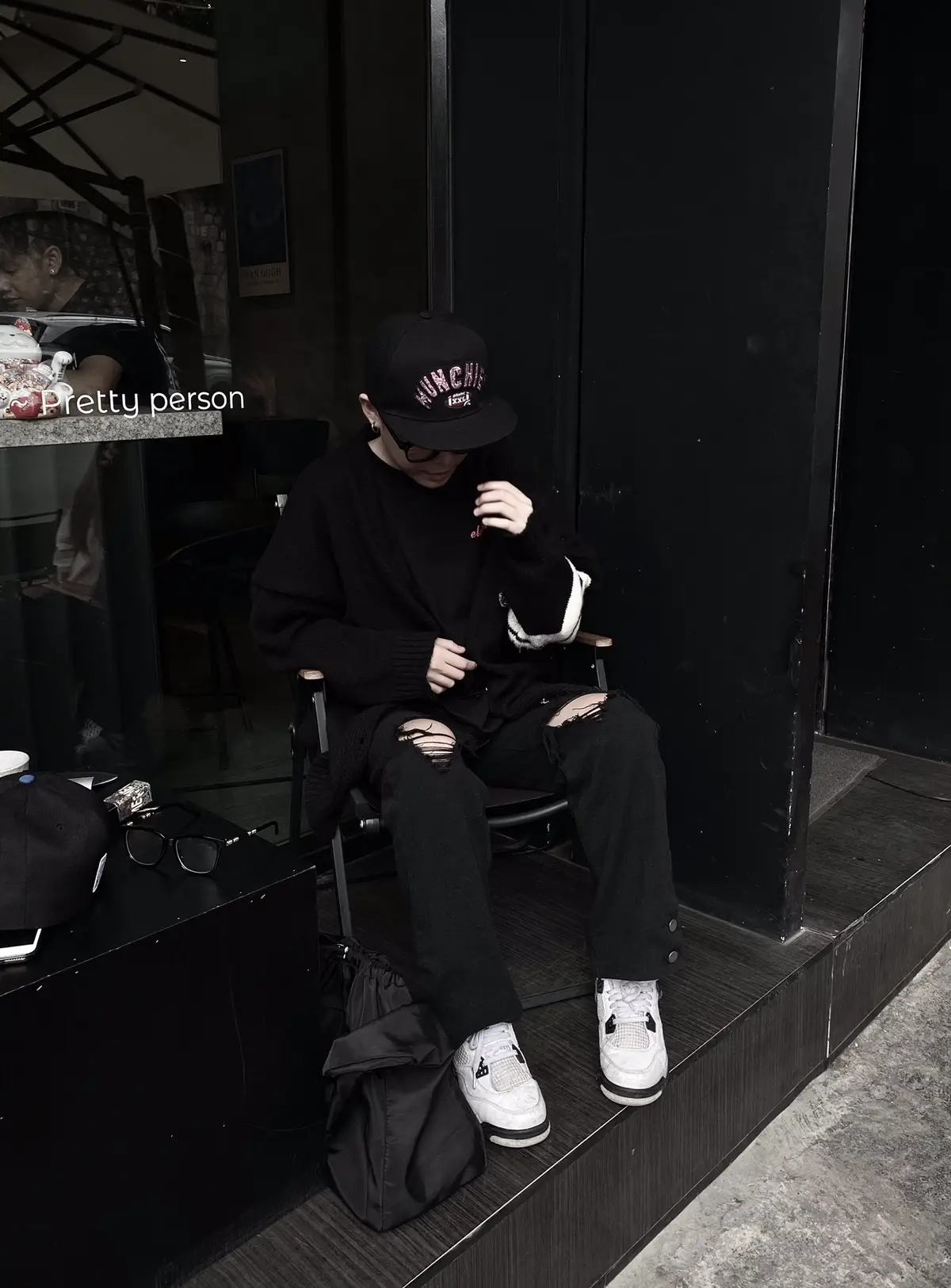 Đừng bao giờ đánh giá cao vị trí của mình trong lòng người khác, thực ra bạn cũng chẳng là gì cả , thêm bạn cũng không thừa , bớt bạn cũng chẳng thiếu#xuhuongtiktok #fyp 