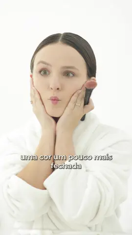 A trend do verão chegou e eu já fiz a minha versão de #AcaiGirlMakeup com Solar Expertise Antioleosidade com cor de @L’Oréal Paris ❤️ Agora quero ver a sua, hein? #LorealParisSkincare #SolarExpertise #ExpertDoVerao #AcaiGirlLorealParis