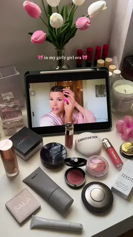 girly girl era >>  #makeuptherapy #pinkmakeup #girlyera #girlygirlera #makeupera #makeupcommunity #pinkholidayremix 