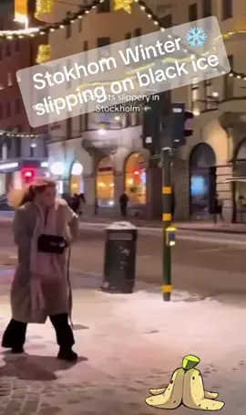 Stokholm these days Peaple slipping on black ice #stokholm #sweden #slip #blackice #funnyvideos #funny #funnytiktokvideos #funnytiktok  #snow #fyp #laugh #viral #explore #fall #cold #snow 