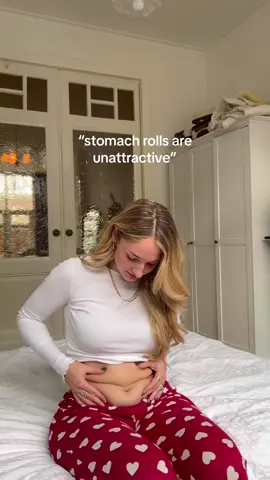 little reminder that it’s normal & beautiful 🫶🏼🌷 #bodypositivity #stomachrolls #bodypositive #aphrodite 