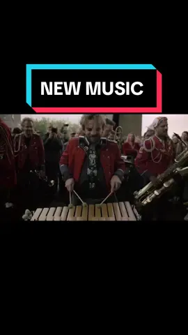New single LoCKeDoWN2 out now 💥 Full street video from Amsterdam: Link in bio. #meute #livetechno #technomarchingband #lockedown2 #amsterdam 