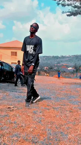 Also deciding to hop on the mnike dance challenge #mnike #mnikechallenge #mnikedancechallenge #mnikeremake #dance #challenge #dancelordcreation #foryou #amapiano 