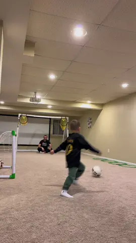 PERFECT VOLLEY KICK💥⚽️ #Soccer #soccerskills #soccertraining 