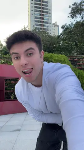 Reza a lenda que estou correndo até agora KKKKKKKKK #chango #viral 