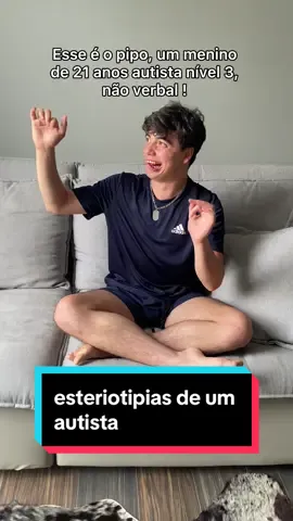 Esses movimentos que o pipo ta fazendo sao chamadas de Estereotipias, movimentos repetitivos que ele faz!!  #tea #autismo #fyp #fy #estereotipos 