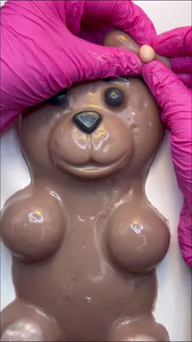 Big Brown Bear has painful pimples- very satisfying asmr #satisfying #asmrtoys #fyp #capcut #relax #viral #mochipimplepopping #acne #bear #squishy 
