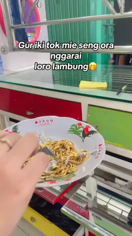Wayahe per mie an tampil bolo🤣  #fyp #foryoupage #trendtiktok #mieemas #wayahemiegodoktampil #ciroricci #tokoemas #tokoemasjago #tokoemasjagodemak #jagojewelry #videokekinian #trendmie #trenddunia 