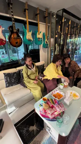 #ก้องแอบดู #ก้องขอเผือก มาดูการซ้อม #คอนเสิร์ต #ยอดเพชร11กะรัต สนุกสนาน ประทับใจ กับเพลงเอกของศิบปิน แต่ละท่าน #16-17ธันวาคมนี้ #แค่2รอบ #เท่่านั้น กับ 33 บทเพลง ที่ผู้ฟังทุกท่าน ต้องร้องกรี๊ด 📌สามารถซื้อบัตรได้แล้วที่ไทยทิกเก็ตเมเจอร์ทุกสาขา หรือ ช่องทาง www.thaiticketmajor.com  บัตรราคา 800, 1,800, 2,500, 3,000, 3,500 บาท  รายได้ส่วนหนึ่งมอบให้สมาคมดนตรีแห่งประเทศไทย ในพระบรมราชูปถัมภ์ #เรื่ิองนี้ต้องดู #tiktokคนบันเทิง 