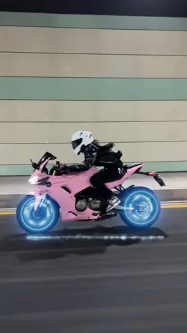Do you Love motorcycle? 💝  #motogirl #motorcycle #bikergirl #fypシ゚ #motopink 