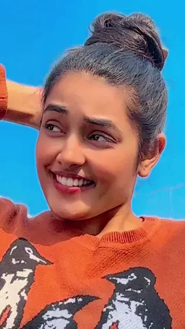 Badi dilnashi hai 😍🧡 #anjalikarn12 #anjalikarn #badidilnashihaiyehunkiaadahai❤️❤️ 