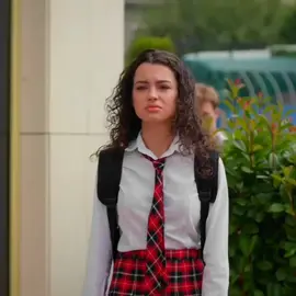 After doruks death She went to school for the first time without him saying ,,Günaydın aşkım