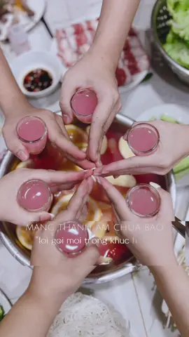 Thanh xuân như một tách trà, mình hay uống rượu nên trà còn nguyên 😆 #sojumix 