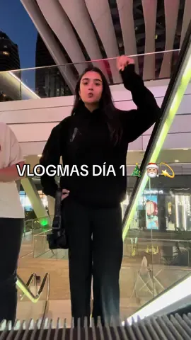 les subiré mis días hasta navidad en pequeños vlogs :))) algo que siempre quise hacer en mis epocas de youtube pero era mucho trabajo jajjajaja LOS AMO Y ESPERO LOS DIAFRUTEN 🫰🏼🎁 #Vlogmas 