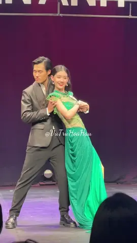 Evening Gown | Chung kết Sinh Viên Thanh Lịch Sân Khấu Điện Ảnh TPHCM 2023. #vthh #thegioinamvuong #thegioitraidep #vutrunguoimau #minhducshowbiz #vutruhoahau #sinhvienthanhlichSKDA #SKDA