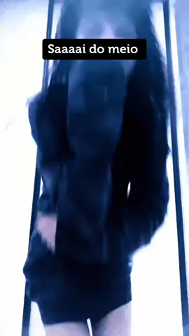 Gotica do Goiás é assim mesmo  #gotica #franjudinha #saidomeio #dancinha #dancinhasdotiktok #franjudinhasalternativas 