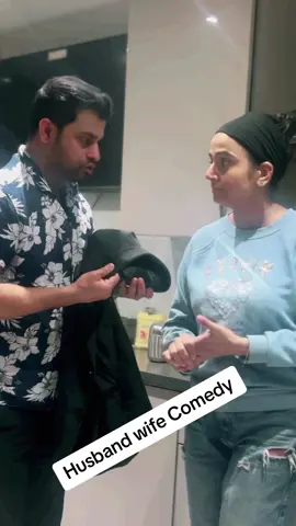 Biwiyan chalak hogayi  hain #tiktok #foryou #viralvideo #funnyvideos #foryoupage #million @TikTok UK @TiktokPakistanOfficial @TikTok Nepal @TikTok #husbandwifecomedy 