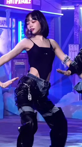 #chaewon #lesserafim #fancam #fypシ #viral 