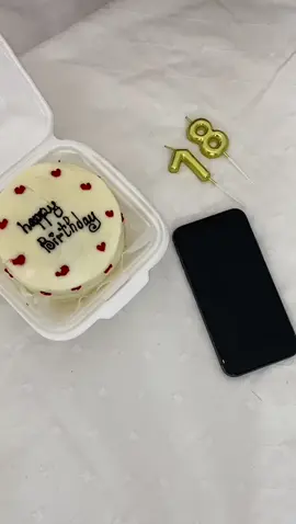 Hello 18 ❤️ #happybirthday #birthdaygirl #hello18 #birthdaycake 