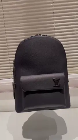 #yiguo #LouisVuittonbag #LouisVuittonbags #menbag #backpacks 