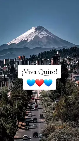 ¡Viva Quito! 💙❤️🩵 #quito #ecuador #centrohistoricoquito #lugaresmagicos #travelecuador #fiestasdequito2023 #vivaquito 